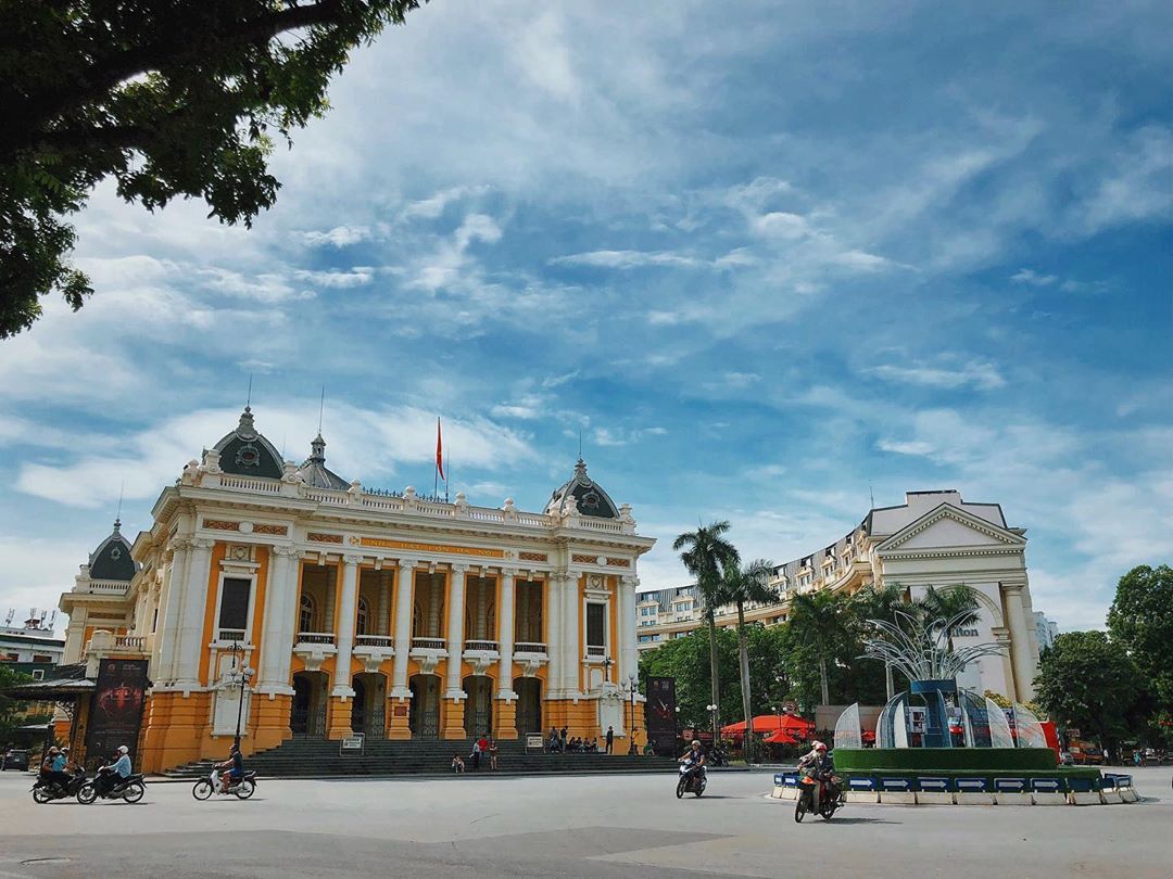 Hanoi Opera House Amber Lounge Vietnam GP